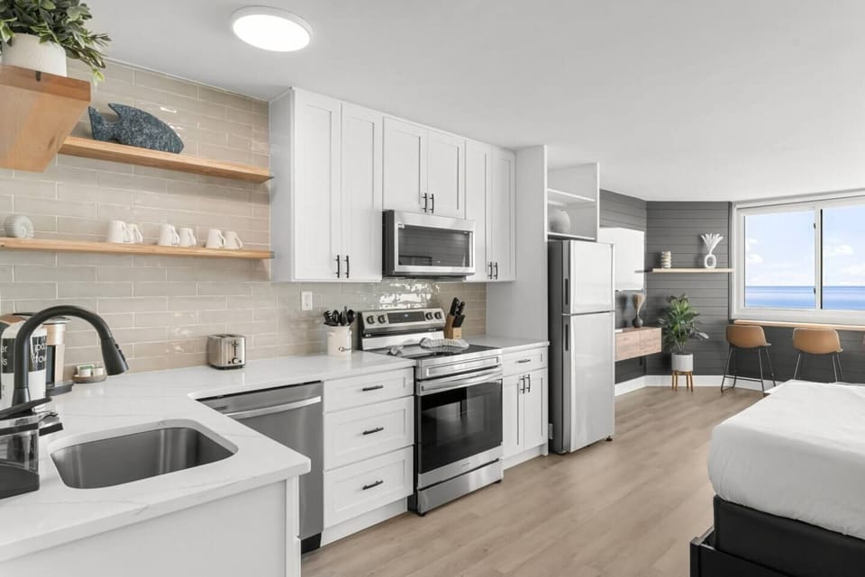 Kitchen, dishwasher, stove, refridgerator