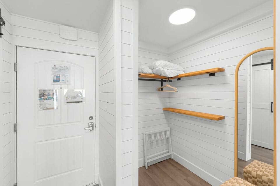 Closet, storage