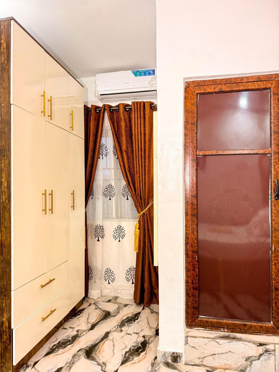 Deluxe Double Room, Balcony | Free WiFi