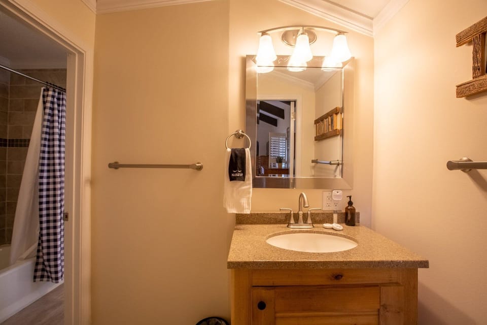 Private Powder Room in the Queen Bedroom