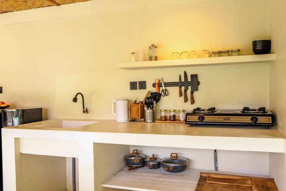 Fridge, stovetop, electric kettle, rice cooker
