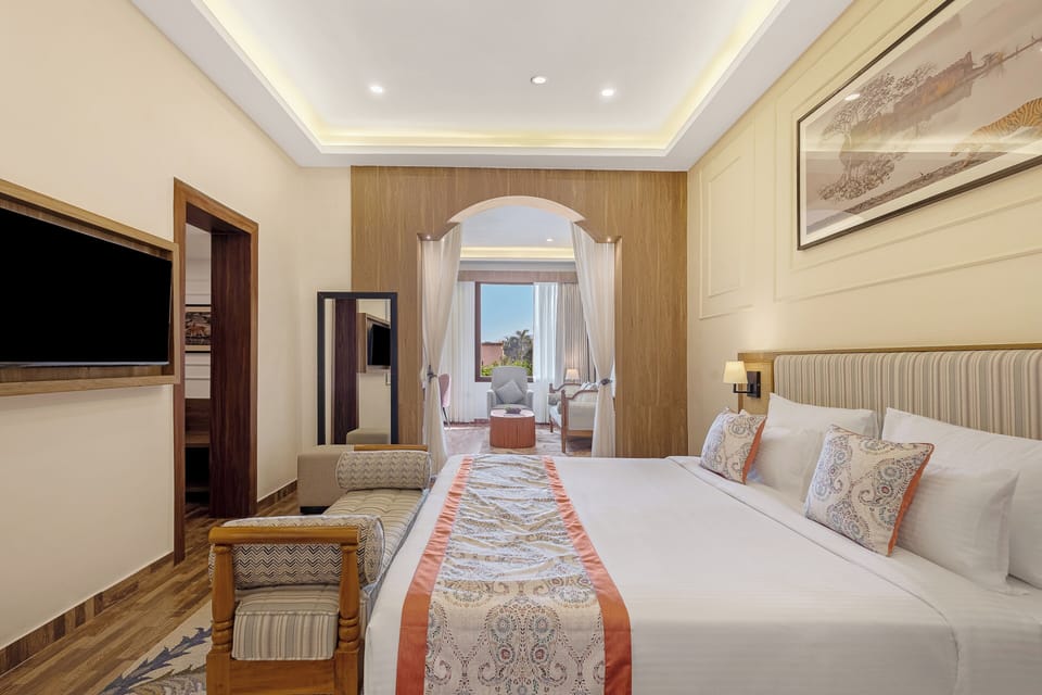 Suite, Pool View | Bed sheets