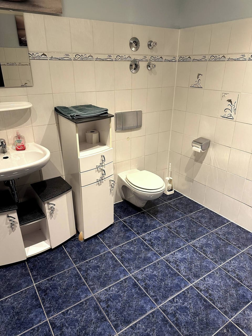 Large Apartment for 3-11 Guests in the Halle Leipzig Area Apartment in Thuringia, Germany