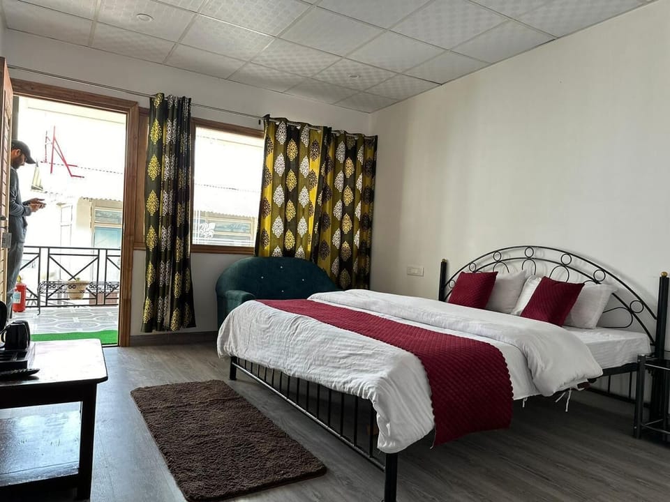 Deluxe Double Room, Resort View | Free WiFi