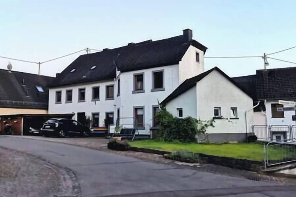 B436405f 9696 4b30 8054 ae1c616b8194