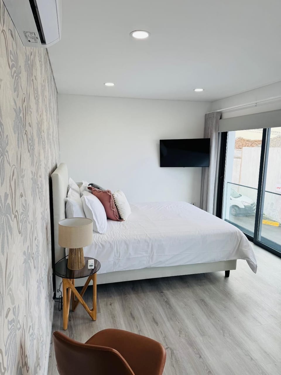 Superior Double Room | Street view