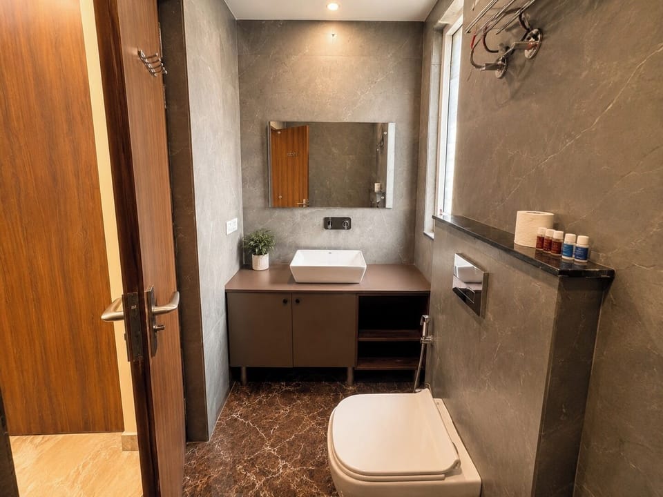 Lime Tree Luxury 2BHK Service Apartments Apartment in Gurugram