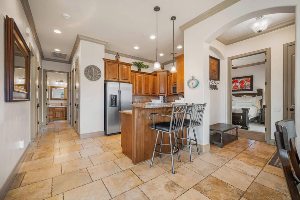 Condo, Multiple Beds, Balcony, Mountain View (Coral Sunset) | Interior