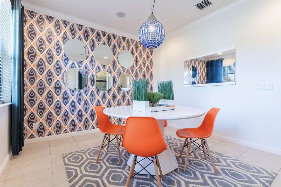 Another dining area allows your group more seating choices