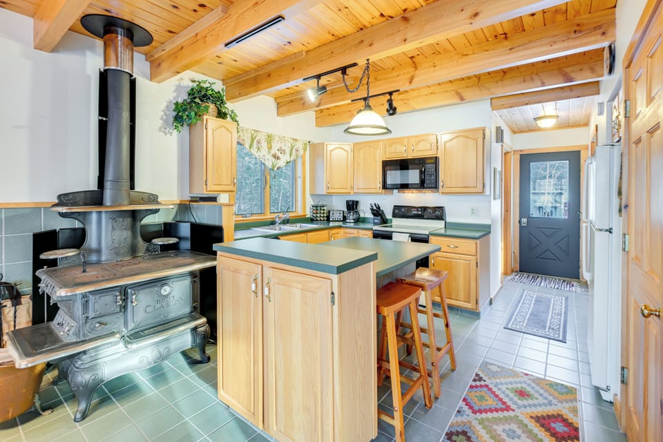 House (4 Bedrooms) | Interior