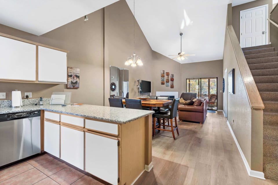 Condo, Multiple Beds, Hot Tub (Whispering Water) | Interior