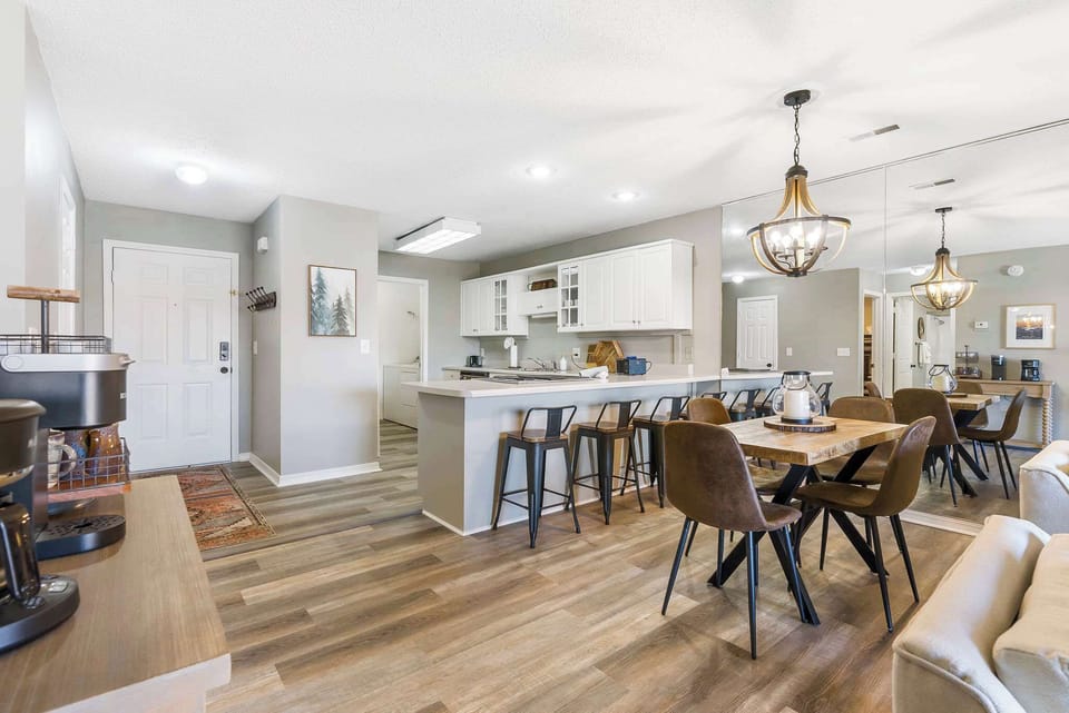 Condo, Multiple Beds, Patio, Pool View (Pointe Royale Retreat) | Private kitchen | Fridge, microwave, oven, stovetop