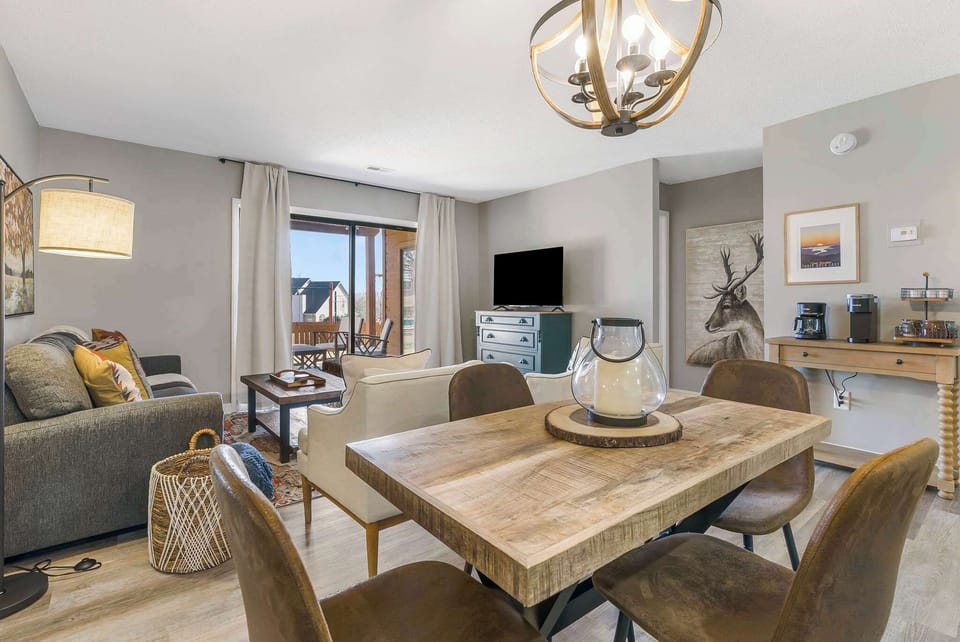 Condo, Multiple Beds, Patio, Pool View (Pointe Royale Retreat) | Living area | 42-inch flat-screen TV with digital channels