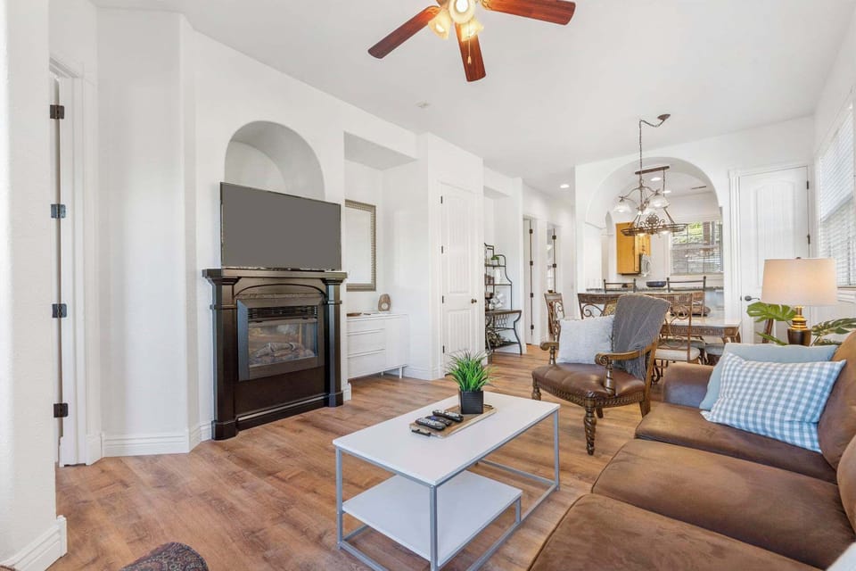 Condo, Multiple Beds, Balcony, Mountain View (Always 80 and Sunny) | Living area | 42-inch flat-screen TV with digital channels, fireplace
