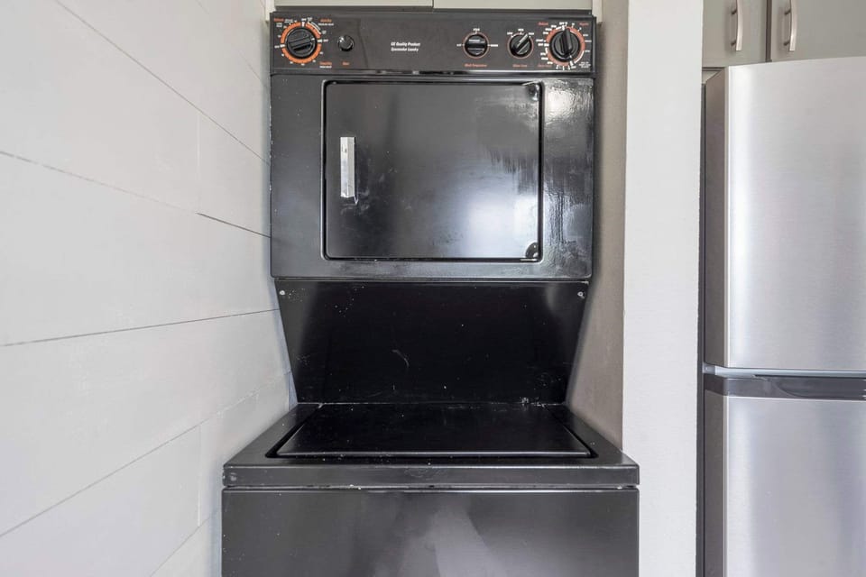 Condo, 1 Queen Bed with Sofa bed, Balcony, Mountain View (Branson Golfers Nook) | Interior