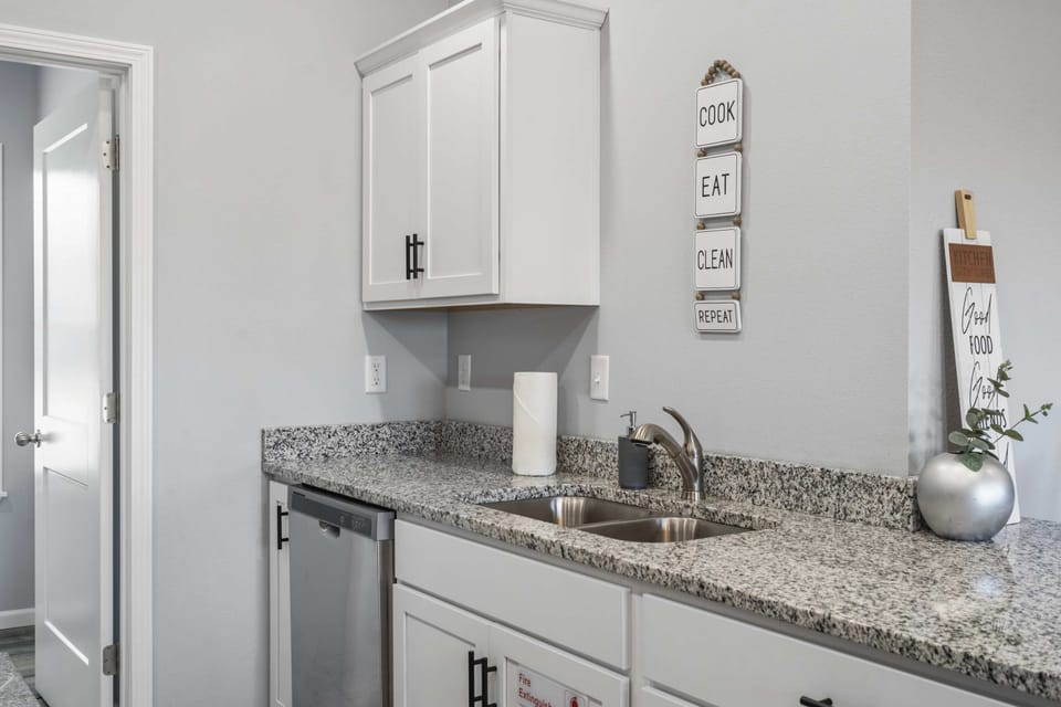 Condo, Multiple Beds, Balcony, Golf View (Top of the Ridge) | Interior