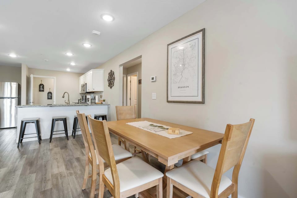 Condo, Multiple Beds, Patio, Mountain View (Branson Whirlwind Adventure) | Dining