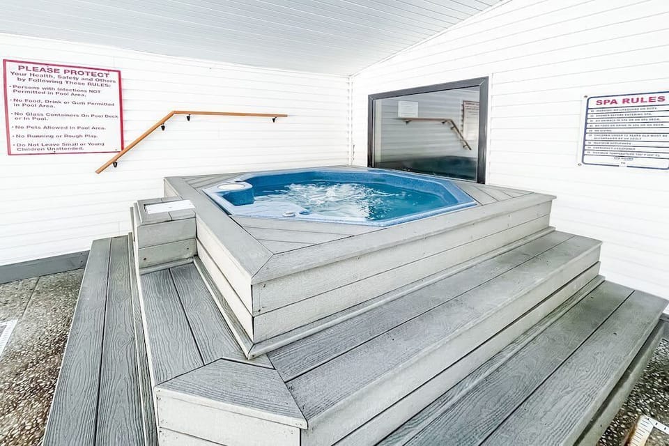 Condo, Multiple Beds, Patio, Garden View (Antler Ridge Retreat) | Indoor spa tub