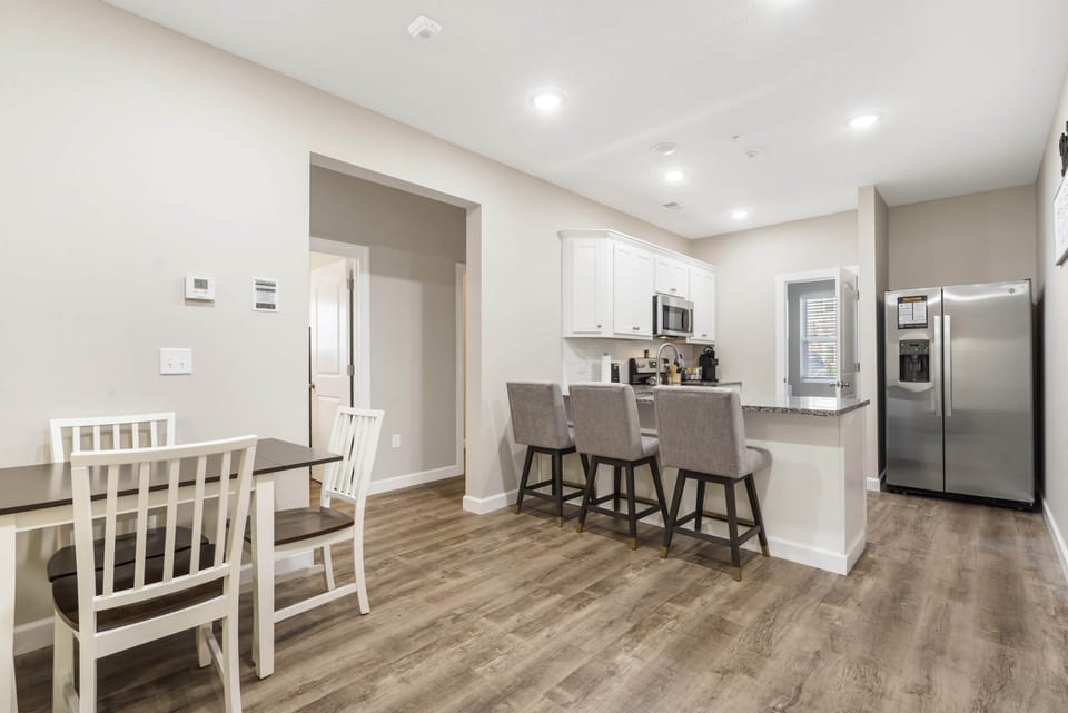 Condo, Multiple Beds, Patio, Garden View (Branson's Like Home Hideaway) | Dining