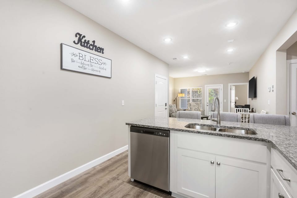 Condo, Multiple Beds, Patio, Garden View (Branson's Like Home Hideaway) | Interior