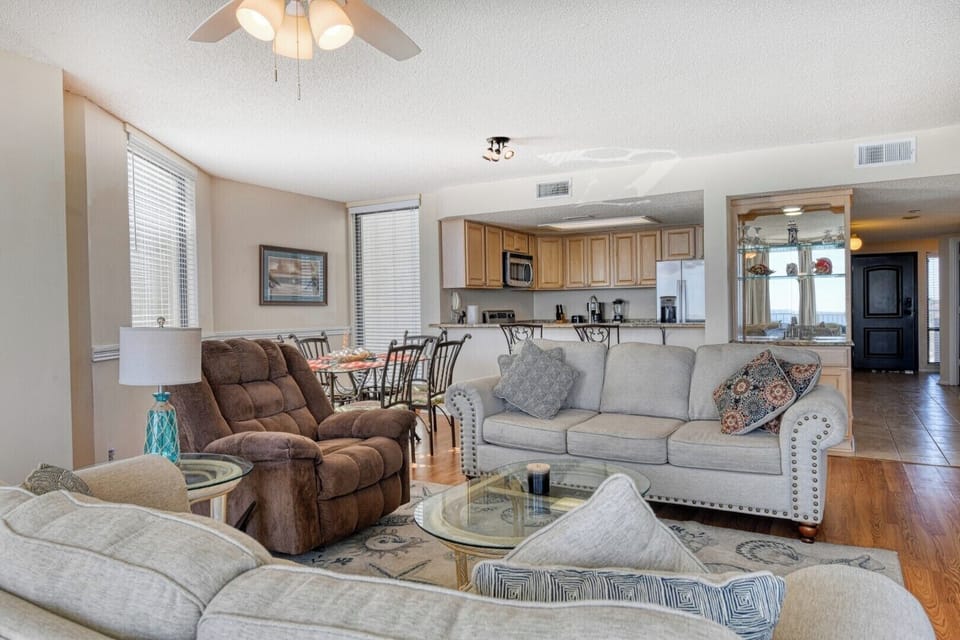 One Ocean Place 1105
