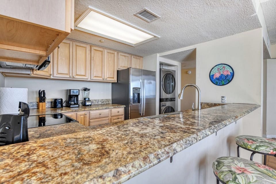 One Ocean Place 1105