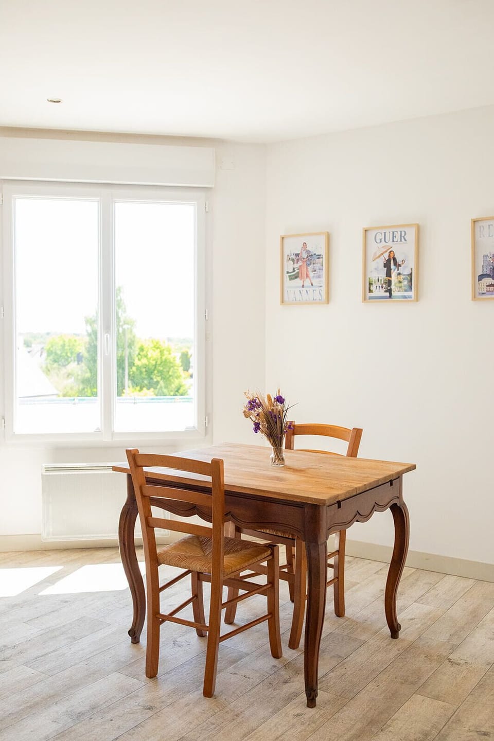 Classic Apartment, Patio | Dining room