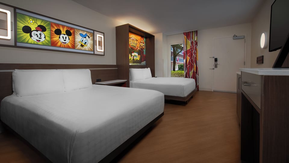 In-room safe, laptop workspace, blackout drapes, iron/ironing board