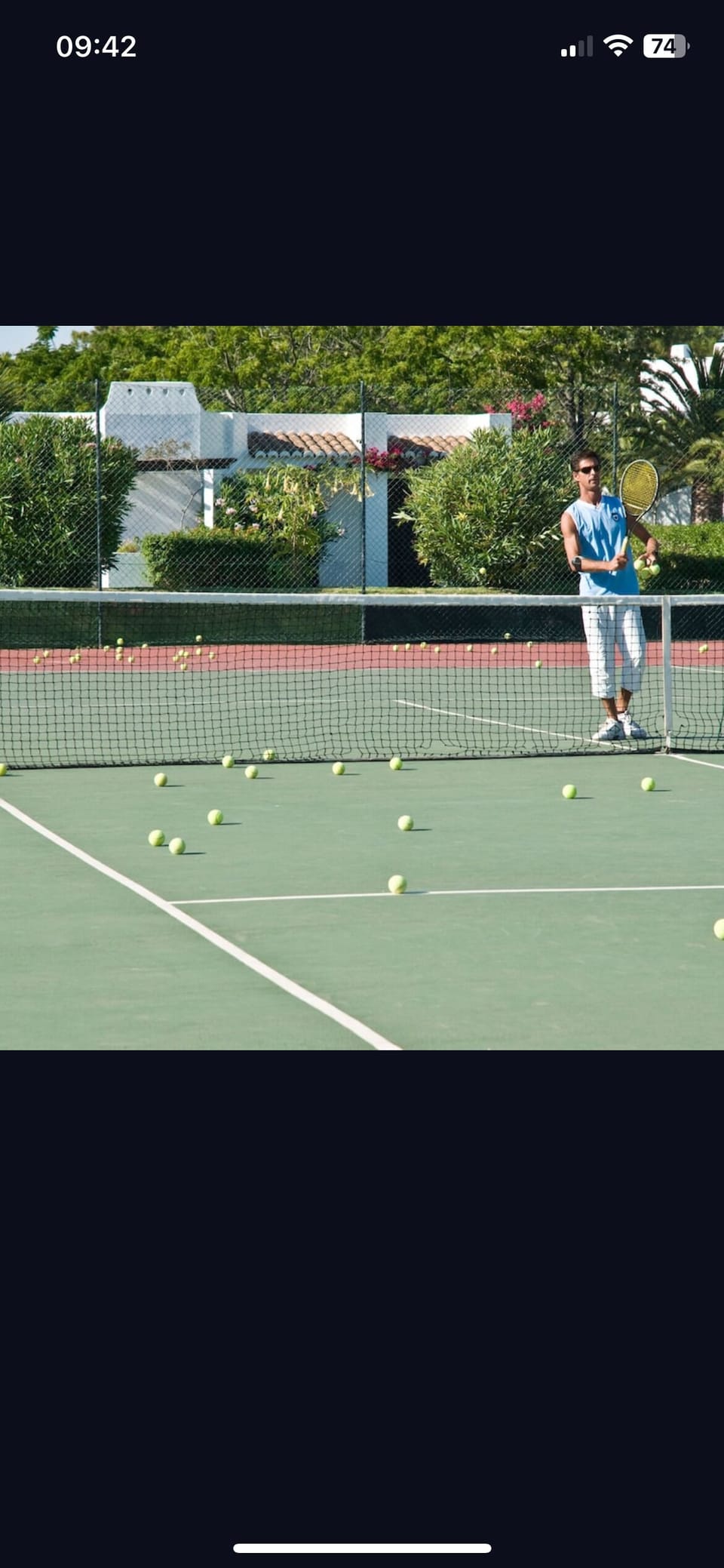 4 tennis courts to rent out from Balaia or to have lessons on