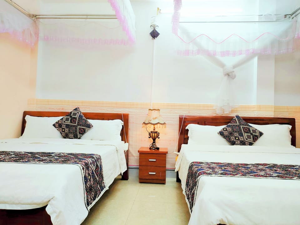 Basic Double or Twin Room, 2 Queen Beds, Non Smoking | Free WiFi