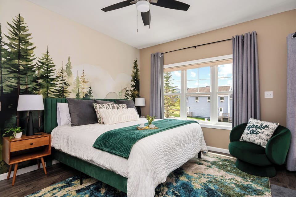 You'll sleep like a baby on the brand new luxury mattress and soft linens in the primary suite. With an en-suite full bathroom and a 50 inch TV, you've got every convenience at your fingertips.