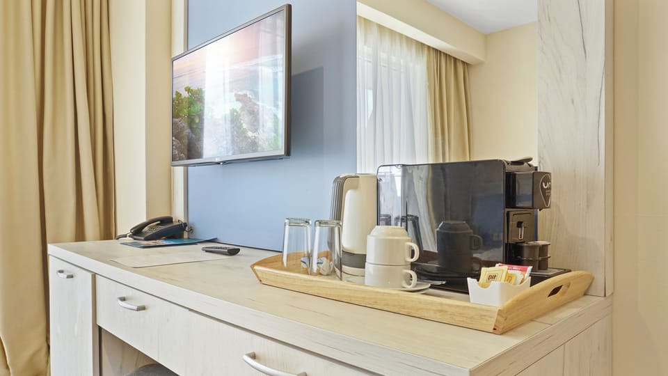 1 bedroom, minibar, in-room safe, desk