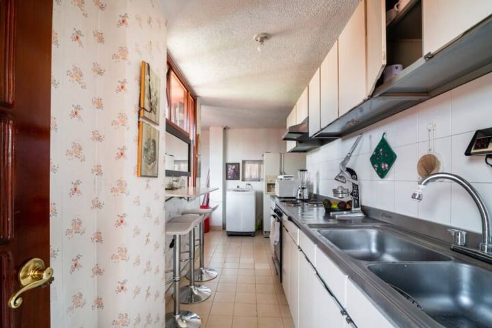 Fridge, microwave, coffee/tea maker, toaster
