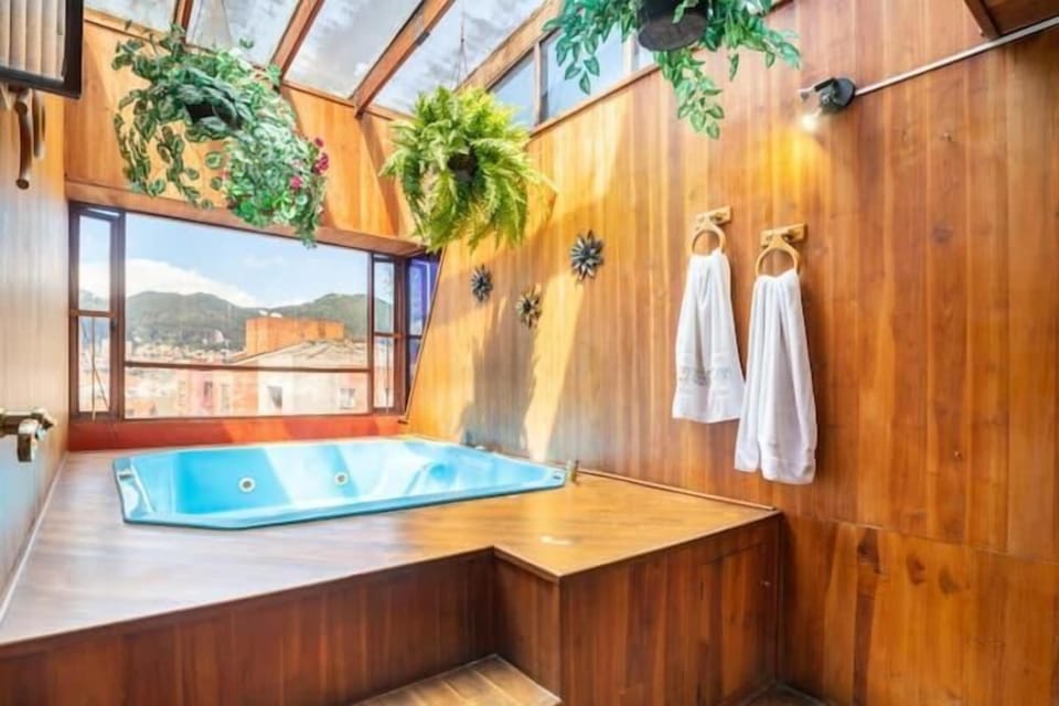 Indoor spa tub