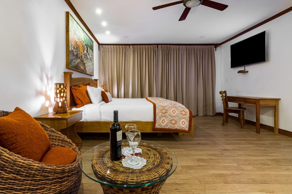 Honeymoon Suite | Hypo-allergenic bedding, in-room safe, individually decorated, desk