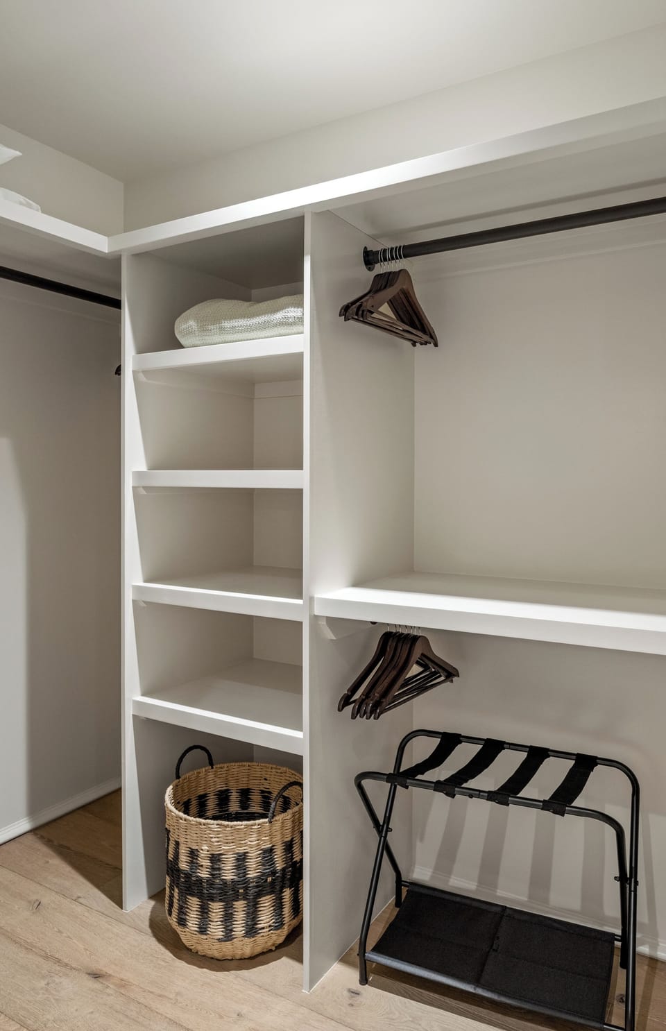 Primary Suite - Closet
