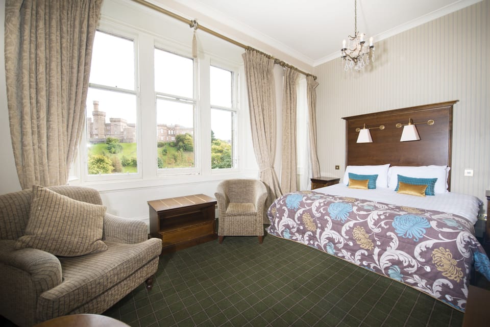 Executive Double Room, River View | Free WiFi, bed sheets