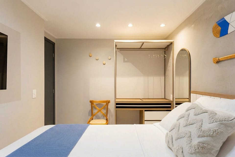 Bed,Bedroom