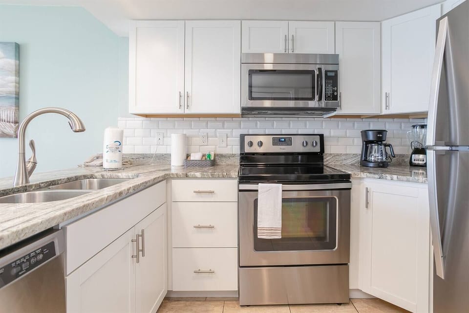 Fully Stocked Kitchen