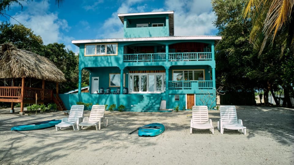 Toucan Dance Villa - 3BR Beachfront w/Pool & Ocean Views (4597)