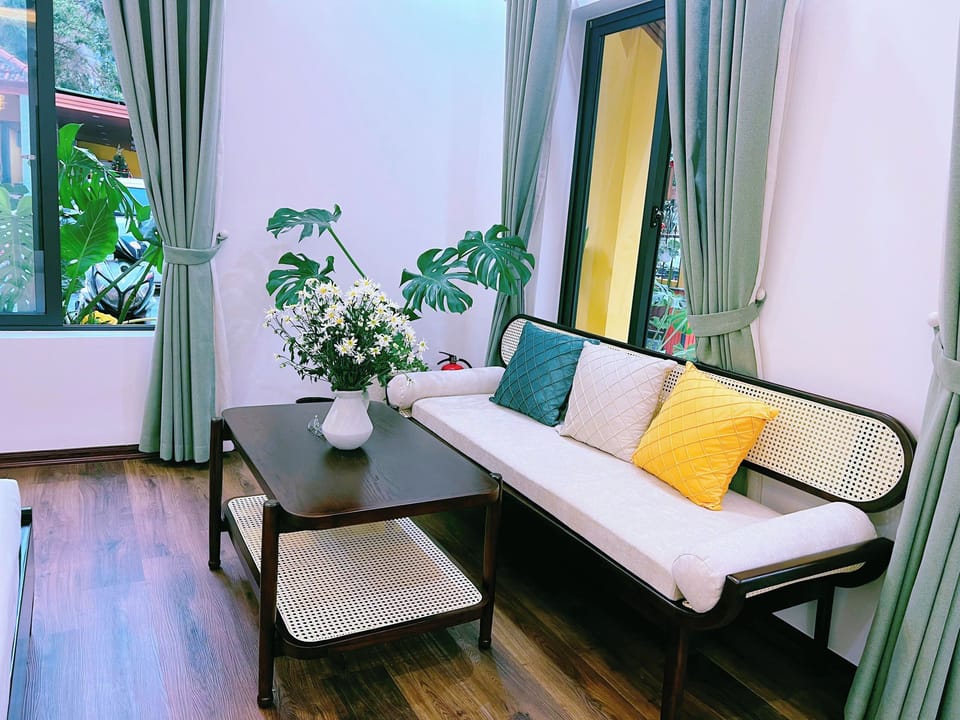 Luxury Bungalow, Private Bathroom | Soundproofing, free WiFi