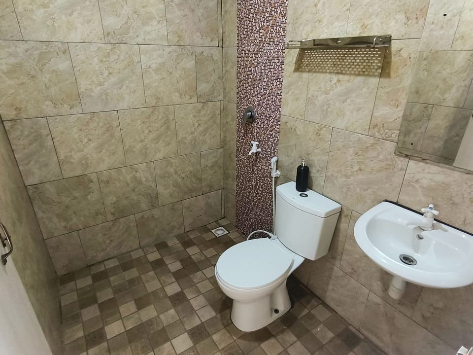 Superior Double Room | Bathroom