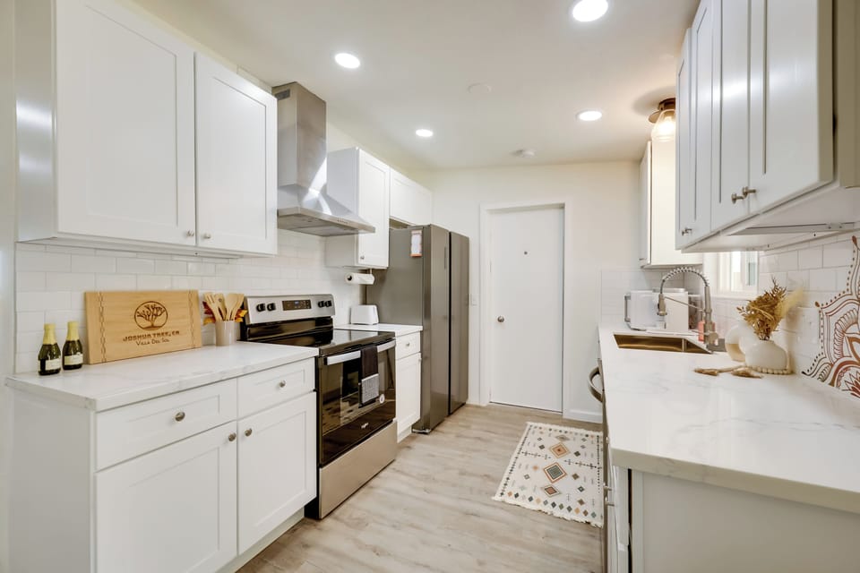 Kitchen | Blender | Toaster | Keurig