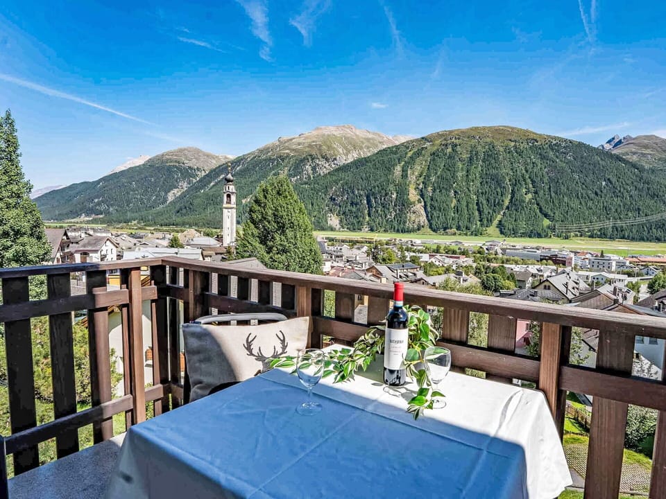 House, Home, Roof, Cottage, Estate, Landscaping, Garden Buildings, Siding, Farmhouse