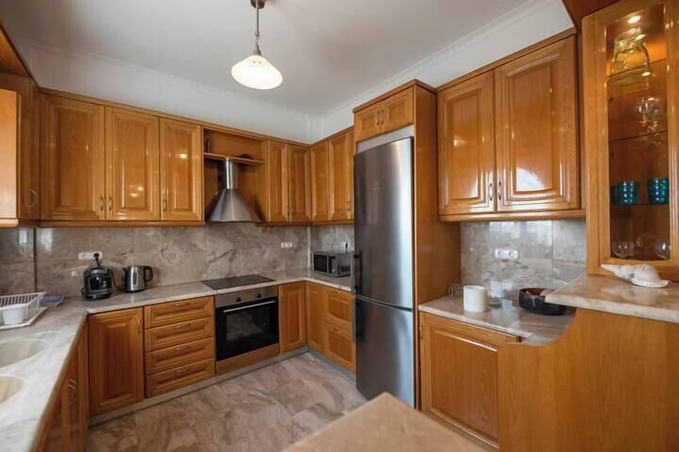 Family Suite, Pool View, Sea Facing | Private kitchen