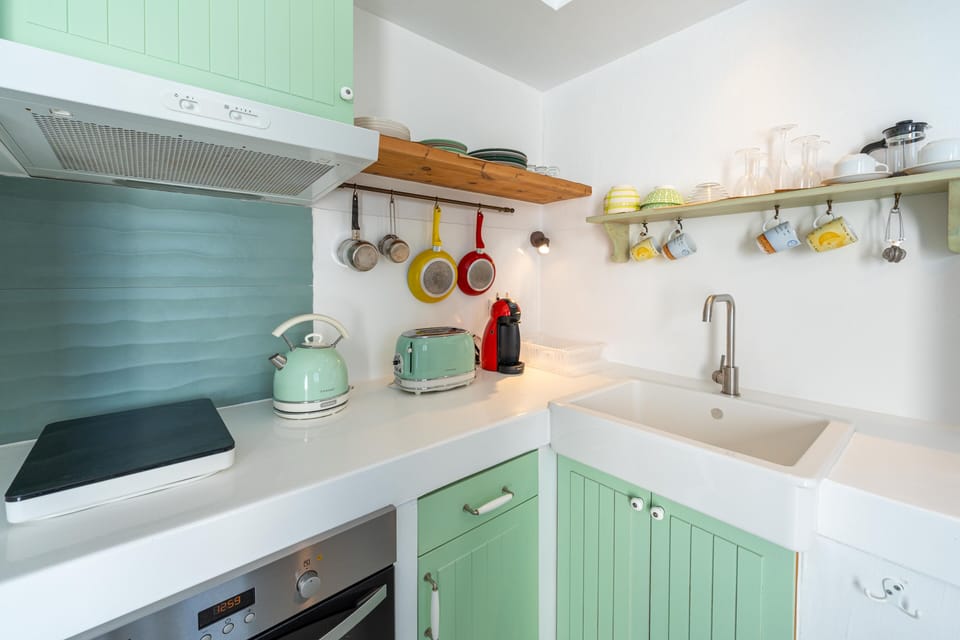 Traditional House | In-room safe, iron/ironing board, free WiFi, bed sheets