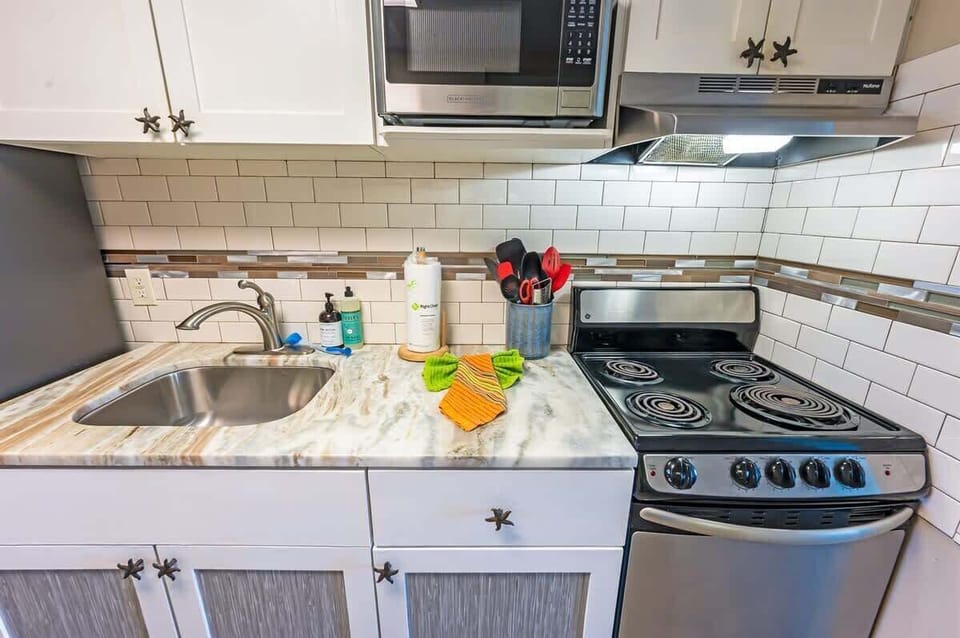 Large Kitchen Area