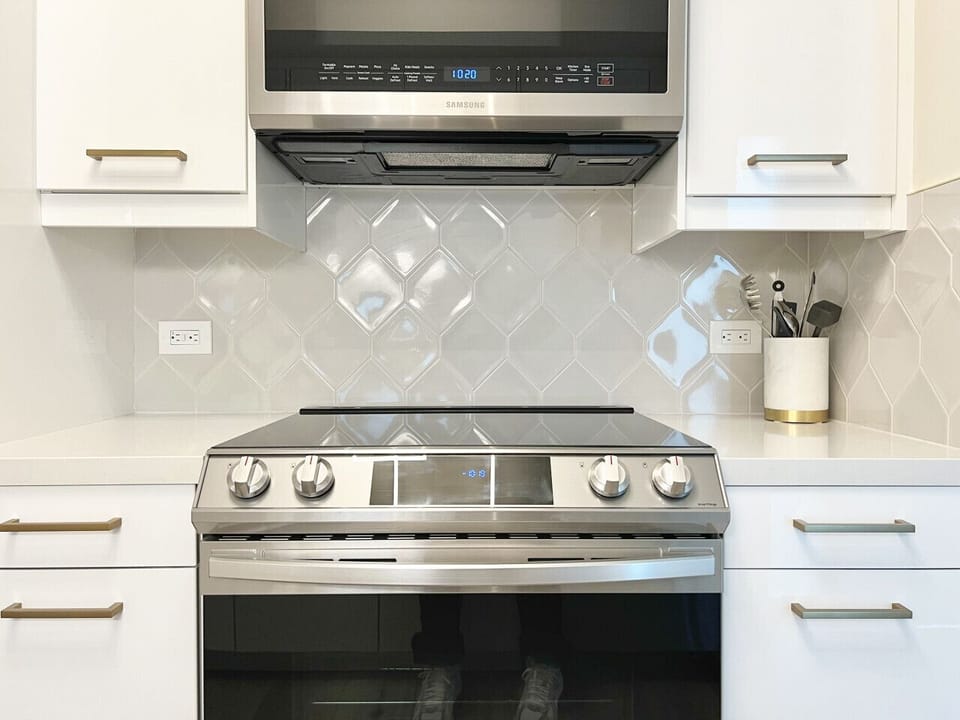Fully Equipped Kitchen with Essentials