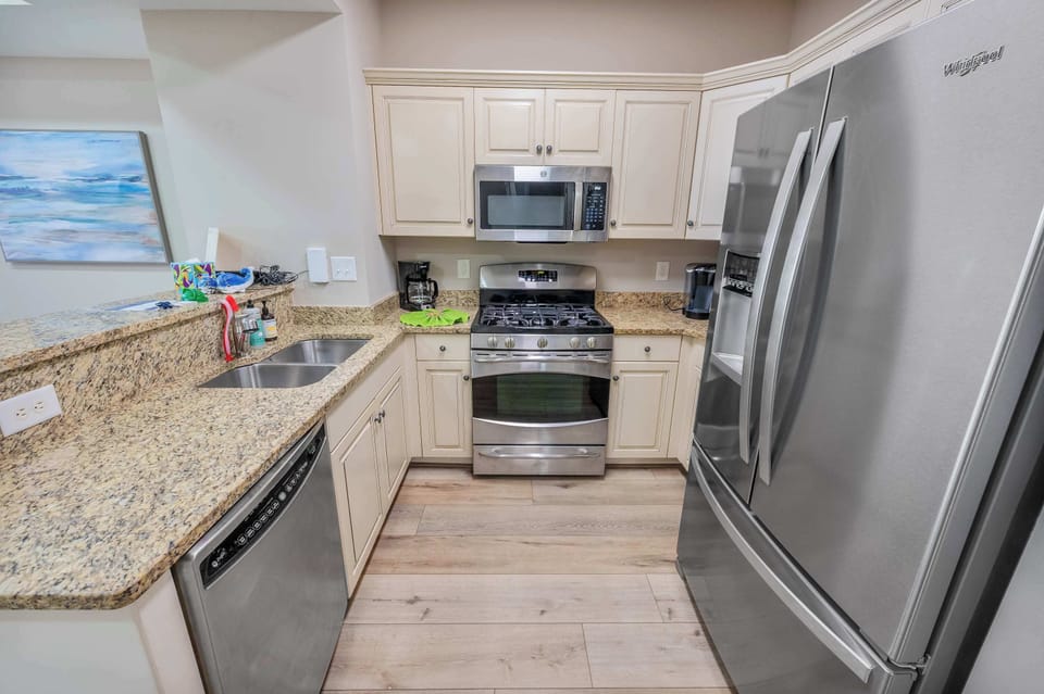 Large Kitchen Area
