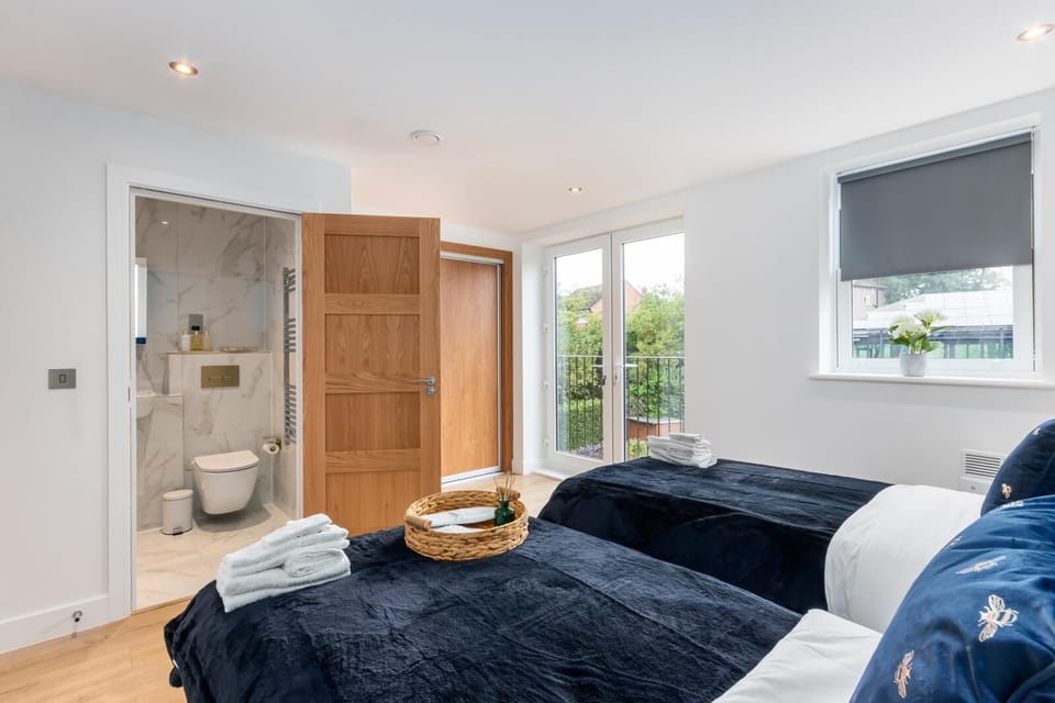 2 bedrooms, iron/ironing board, free WiFi
